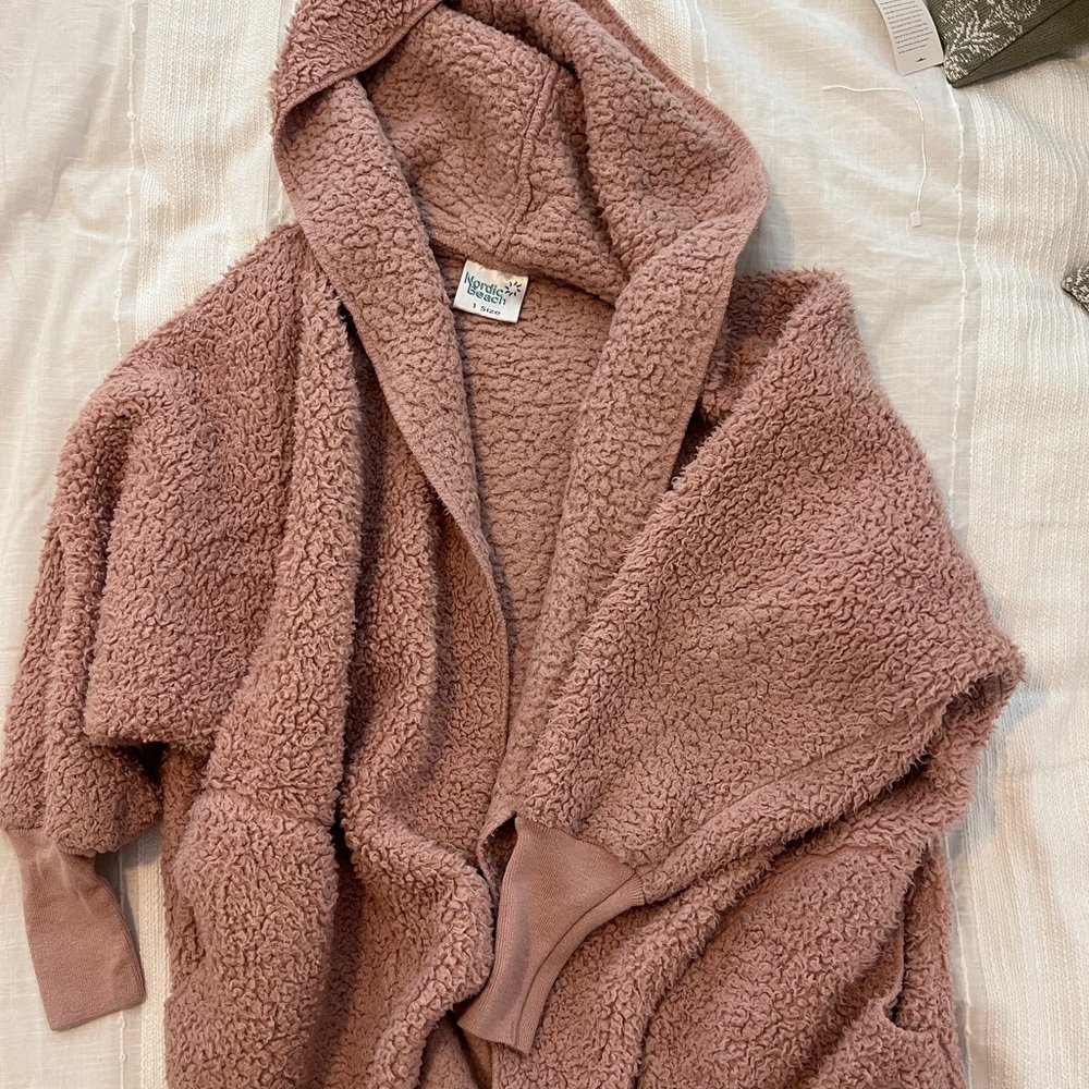 Nordic Beach Wrap